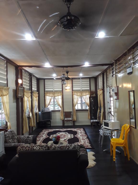 Teratak Opah Kamunting Hotel Тайпинг Екстериор снимка