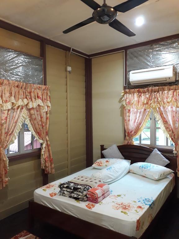 Teratak Opah Kamunting Hotel Тайпинг Екстериор снимка